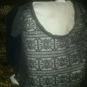 American Eagle tshirt